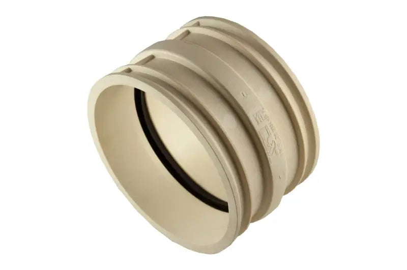 Beige PVC-U Flerlager Markavloppsrör Kaczmarek 110 mm Muff SN8 SDR34